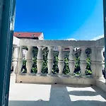 Jakov