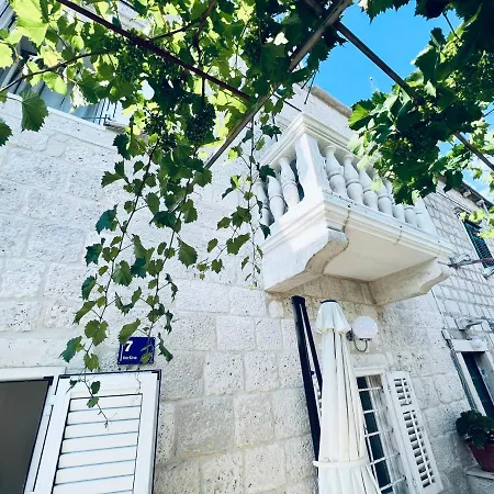 Διαμέρισμα Jakov