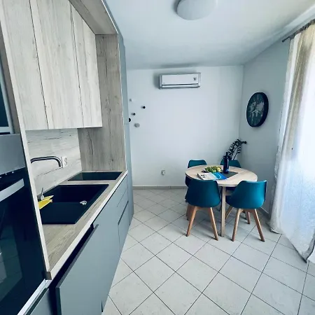 Jakov Apartman Orebic