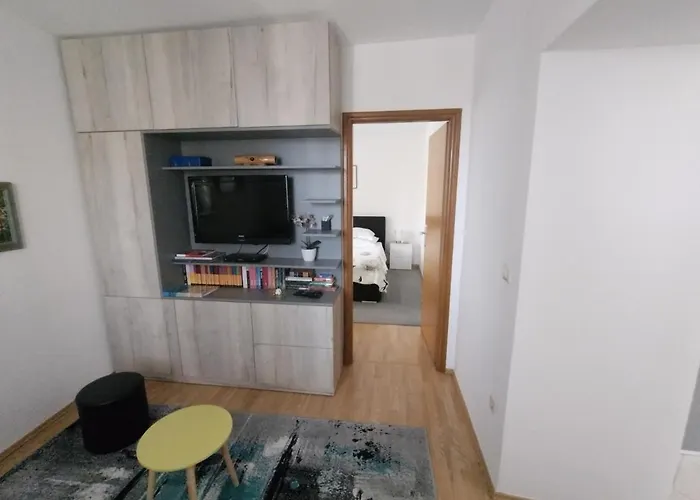 Jakov 아파트 오레비츠