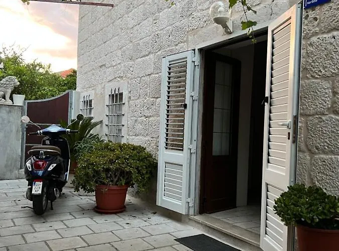 Jakov 아파트 오레비츠